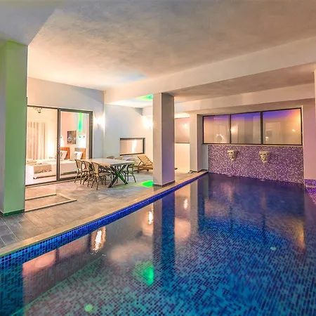 Bronz Villa