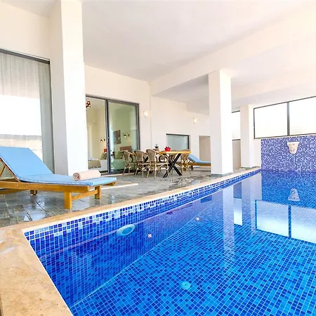 Bronz Villa